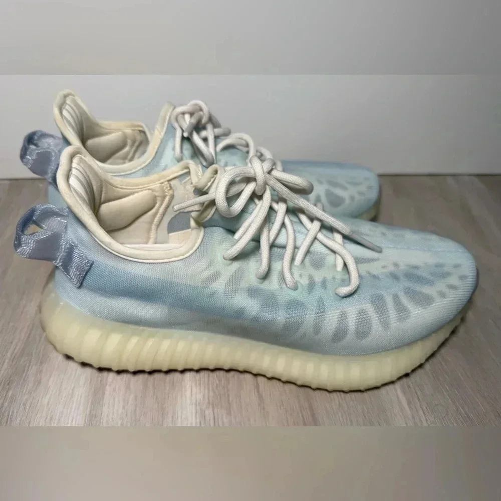 Adidas Yeezy Boost 350 V2 Mono Ice Mens 8 Light Blue GW2869 Excellent Sneakers